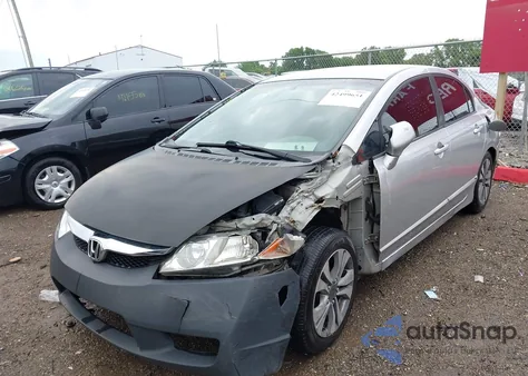 2009 Honda Civic Lx z USA, uszkodzony, nr VIN 1HGFA16519L018648